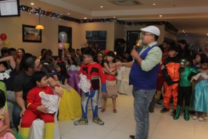 Kids Christmas Party 2017 - Gallery Image 12